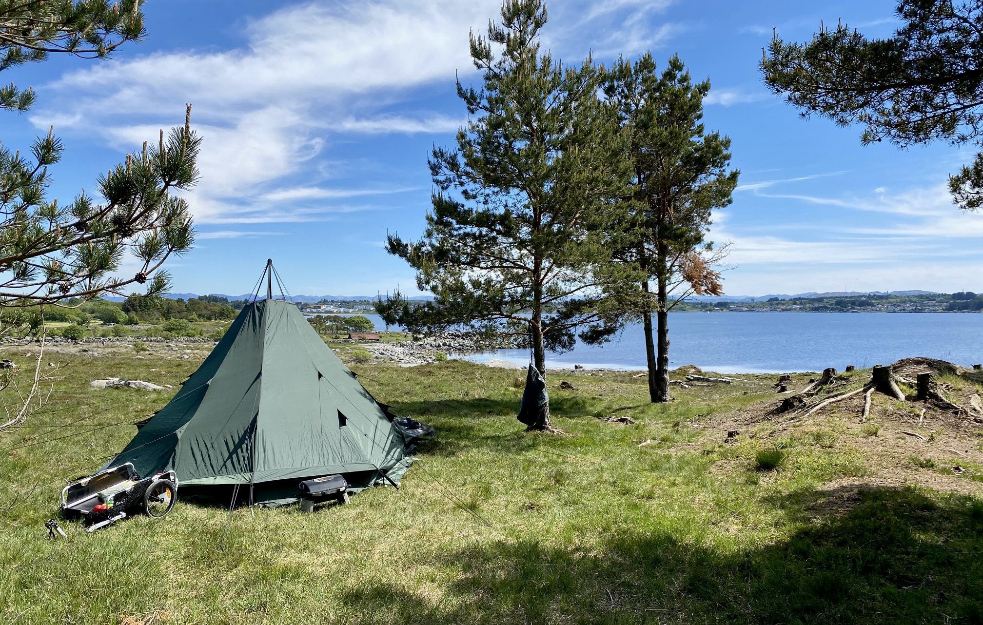 Telt med utsikt rett ved gapahuken på Vistneset i Randaberg